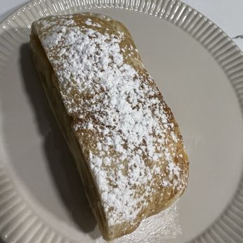 Food Glorious Food - Apple Strudel - Bakeries Near Me - Pittsburgh, Pennsylvania Food Glorious Food - Apple Strudel - Bakeries Near Me - Pittsburgh, Pennsylvania
