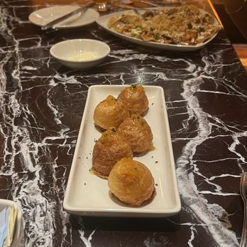 Grand Lux Cafe - Desserts Near Me - Las Vegas, Nevada