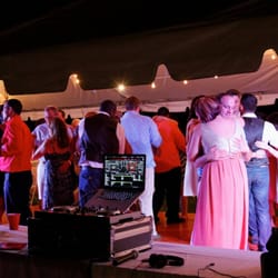 L&M Entertainment - Fun dancing!