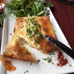 Restaurant les Terrasses Poulard - Normandy salad with camembert cheese