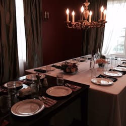 The Enchanted Florist of Albany - Table setting with the flowers