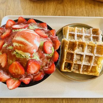 Heybings - Strawberry matcha and sesame mochi waffle - Desserts Near Me - Costa Mesa, California