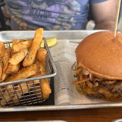 Cow Patty's - Rodeo Burger