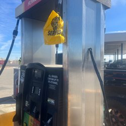 Flying J Travel Center - Broke pumps