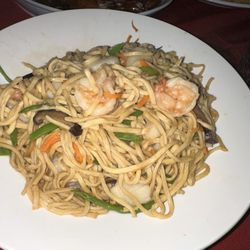 Lotus - Seafood e-fu noodles