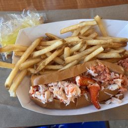 Warm lobster roll Warm lobster roll