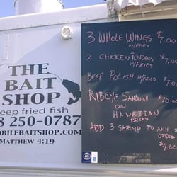 The Bait Shop - The bait shop is a food truck inside the gates at Country Club Theater.