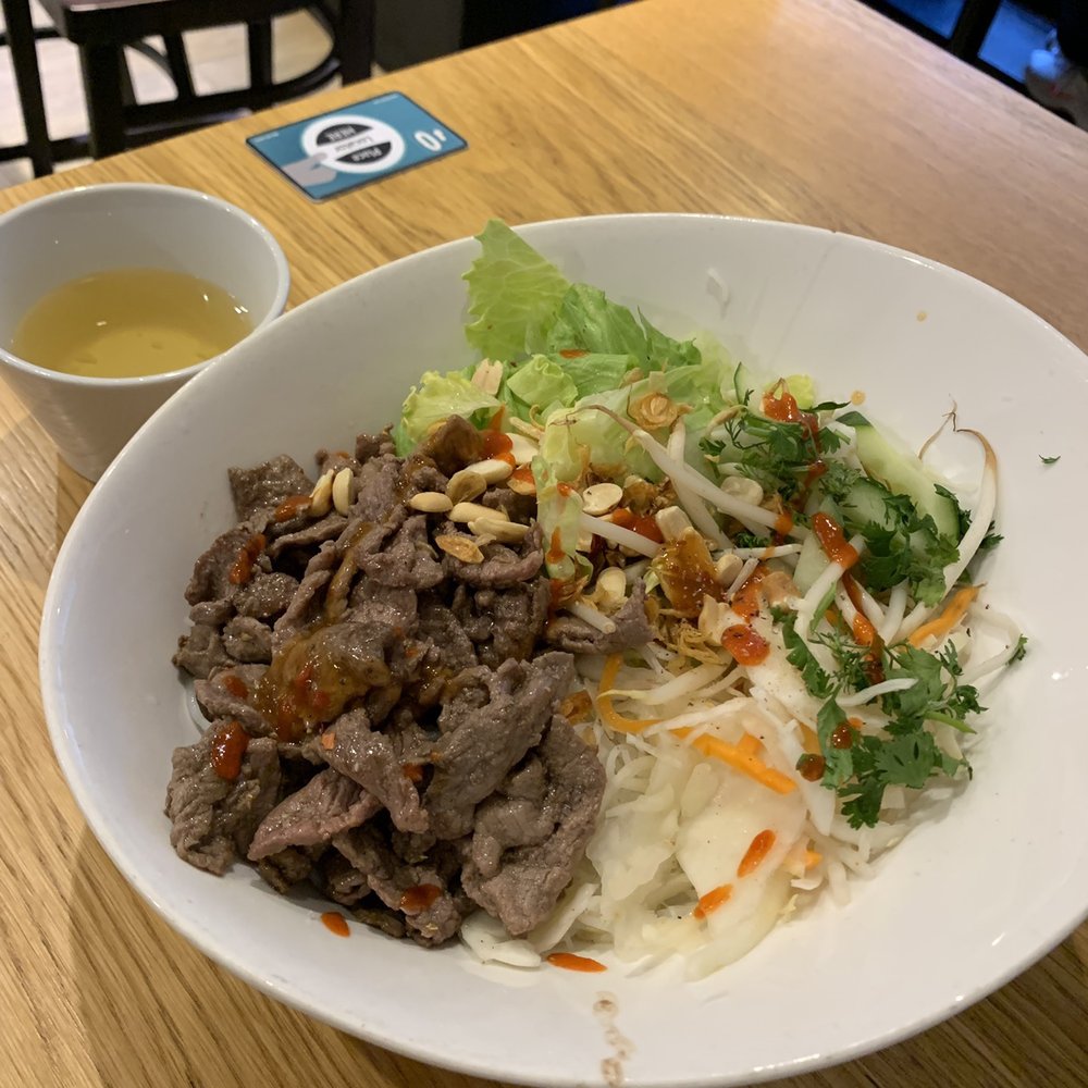 Vietfood Restaurant - Sauteed Beef Vermicelli - Vietnamese Near Me - Prague, Puerto Rico Vietfood Restaurant - Sauteed Beef Vermicelli - Vietnamese Near Me - Prague, Puerto Rico
