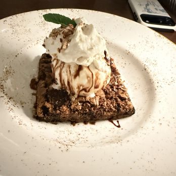 Harry & Izzy's - Chocolate brownie - Seafood Near Me - Phoenix, Arizona Harry & Izzy's - Chocolate brownie - Seafood Near Me - Phoenix, Arizona