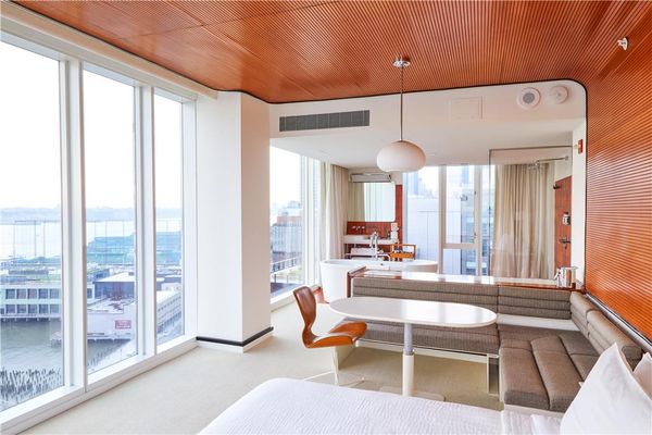 The Standard, High Line by null