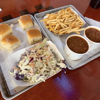 Firehouse Que & Brew - Barbeque Near Me - Fallbrook, California
