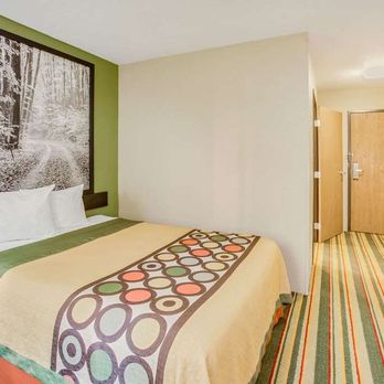 Super 8 by Wyndham Grayling - Guest room - Hotels Near Me - Grayling, Michigan Super 8 by Wyndham Grayling - Guest room - Hotels Near Me - Grayling, Michigan