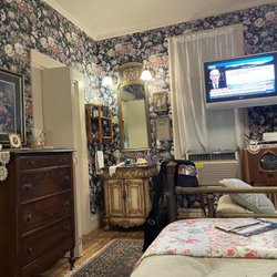 Azalea Inn Bed & Breakfast