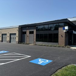 Johnny's Auto Spa and Detail - Detail bays