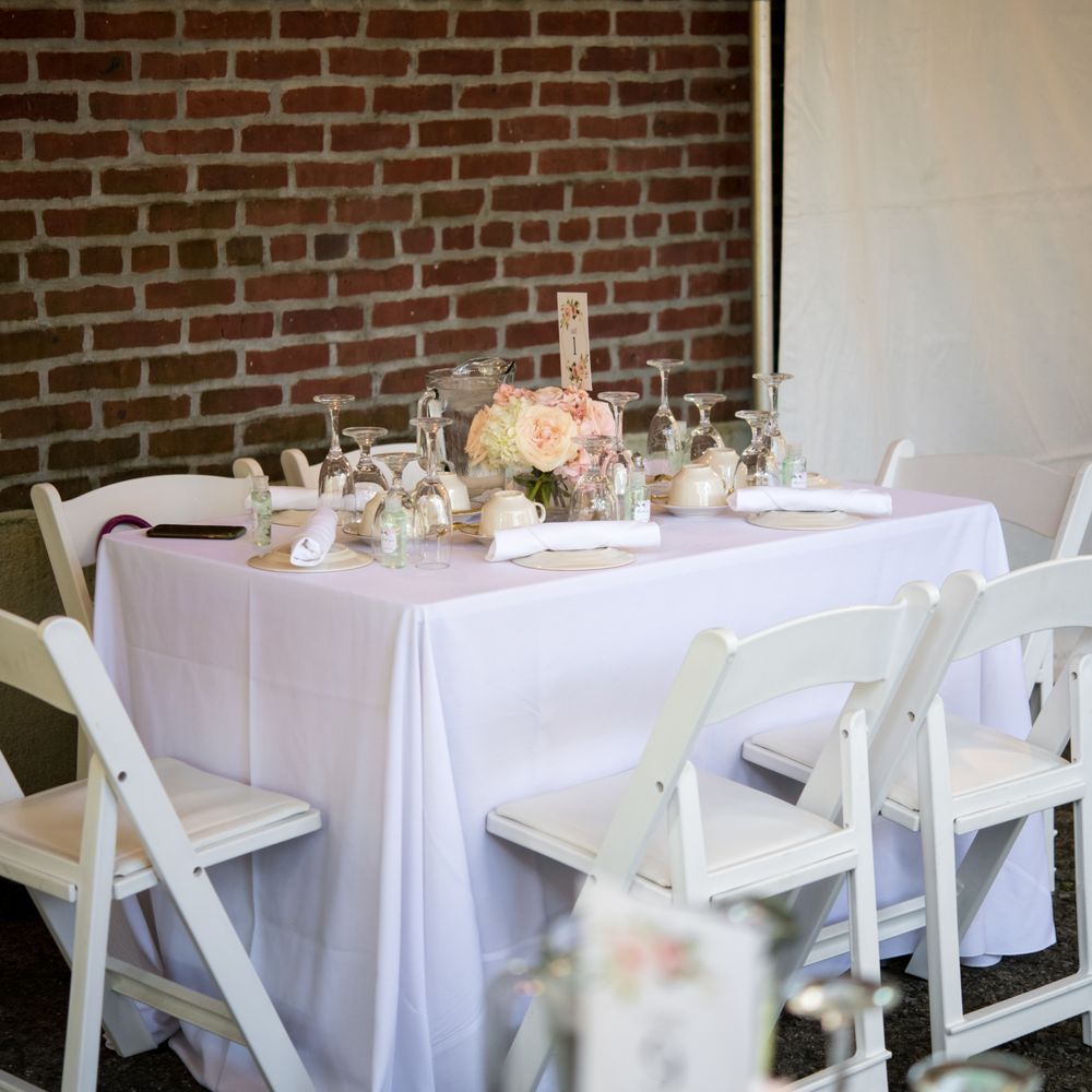Papazzio Restaurant - a table set for a wedding reception - Italian Near Me - Bayside, New York Papazzio Restaurant - a table set for a wedding reception - Italian Near Me - Bayside, New York