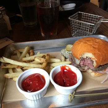 Freehouse - perfect medium rare - Bars Near Me - Berkeley, California
