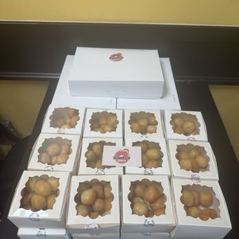 Simply Donuts - Happy birthday - Donuts Near Me - Houston, Texas Simply Donuts - Happy birthday - Donuts Near Me - Houston, Texas