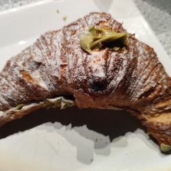K & B Bäckerei - PistazienCroissant (3,50 €)