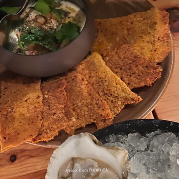 Field & Vine - New American Near Me - Somerville, Massachusetts