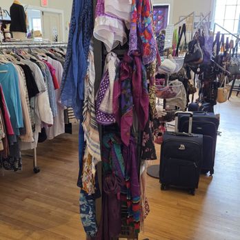Trinity Thrift Shop - Spring scarves - Thrift Stores Near Me - Melrose, Massachusetts Trinity Thrift Shop - Spring scarves - Thrift Stores Near Me - Melrose, Massachusetts