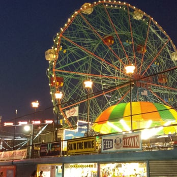 Luna Park - Amusement Parks Near Me - Brooklyn, New York Luna Park - Amusement Parks Near Me - Brooklyn, New York