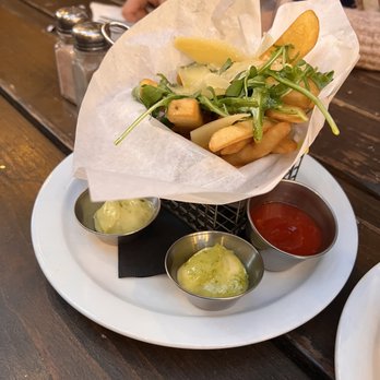Garden Cafe - White Truffle Arugula Fries - Breakfast & Brunch Near Me - Sherman Oaks, California
