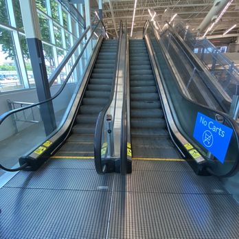 Walmart Supercenter - ThyssenKrupp Velino escalators, Walmart Cutler Bay/Miami - Grocery Near Me - Miami, Florida