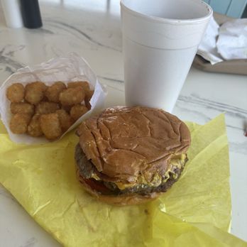J's Casa Burger - Burgers Near Me - River Oaks, Texas