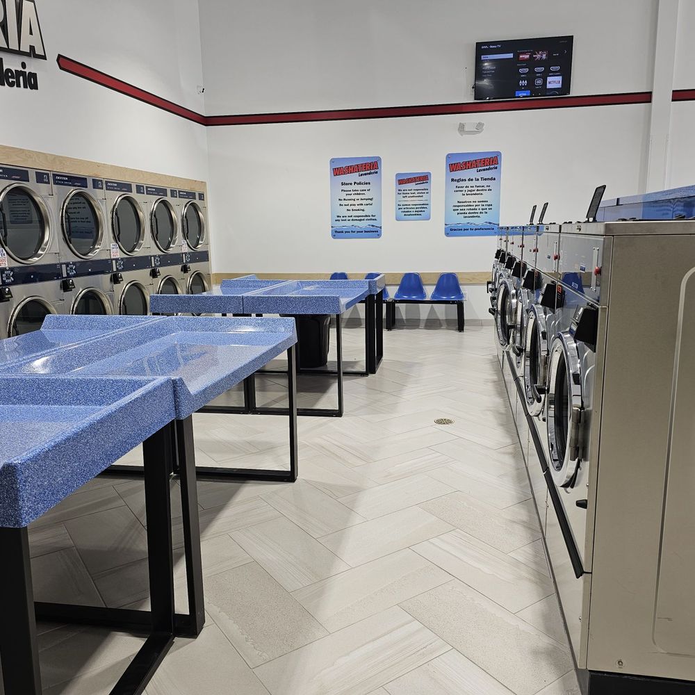 Washateria - Tables, dryers, seats - Laundromat Near Me - Porter, Texas