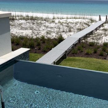 VW Pool Care - Cleaned pool - Pool Cleaners Near Me - Gulf Breeze, Florida VW Pool Care - Cleaned pool - Pool Cleaners Near Me - Gulf Breeze, Florida