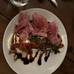 Mozzarella, Prosciutto & Red PeppersMozzarella Mozzarella, Prosciutto & Red PeppersMozzarella