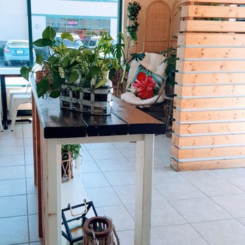 Enseamada Cafe - Interior (7/12/22) - Filipino Near Me - Everett, Washington