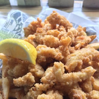 DJ's Clam Shack - Seafood Near Me - Key West, Florida
