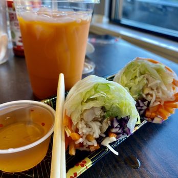 Ma Mi Eatery - Opened Summer Roll Chicken Avocado and Thai Ice Tea - Vietnamese Near Me - Closter, New Jersey