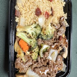 China Wok - Beef w/ Garlic Sauce Combo