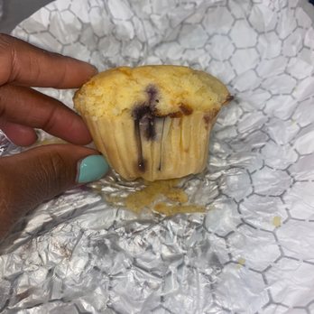 KB's BBQ Smokehouse - Blue berry muffin - Barbeque Near Me - Irvington, New Jersey