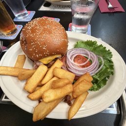 Crown & Anchor Burger Crown & Anchor Burger