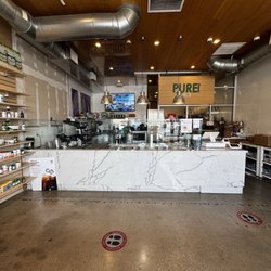 Pure Pressed - Smoothie and Bowl bar