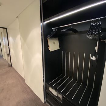 Me - Hotels Near Me - London, XGL