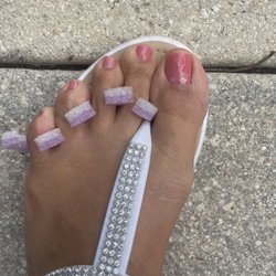 Prestige Nails & Spa - Regular polish pedi