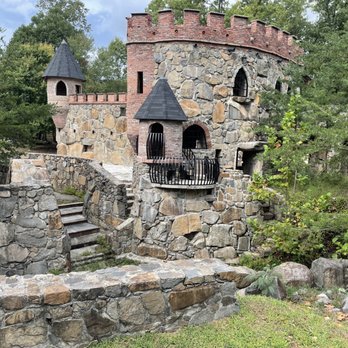 National Botanic Garden - Castle - Botanical Gardens Near Me - Chantilly, Virginia