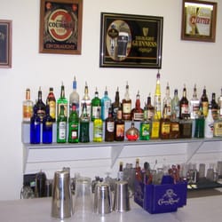 Connecticut School of Bartending - Your personal bar station, Only school guaranteeing 8 students maximum. No waiting for time behind the bar  in a packed class.