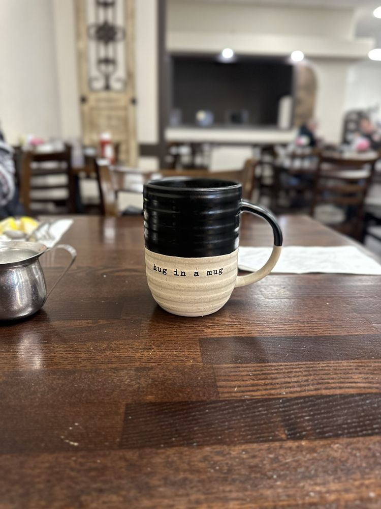 MJ's Downtown Cafe & Bakery