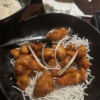 P.F. Chang's - Chinese Near Me - Omaha, Nebraska