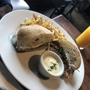 Le Garage - French Near Me - Sausalito, California