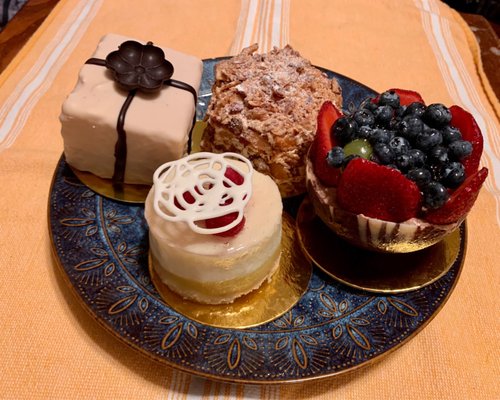 La Patisserie Bakery by null