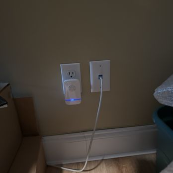 Tech Yeah Smart Solutions - Ethernet wall plate - Home Theatre Installation Near Me