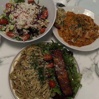 Arte - Salmon Aglio E Olio  Rosé Pasta  Classic Salad - Cafes Near Me - Suwanee, Georgia
