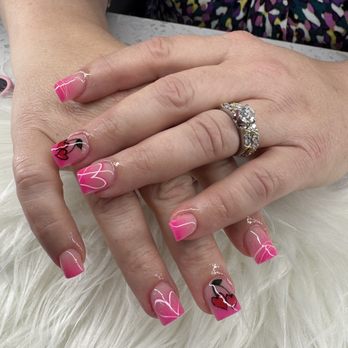 Icon Nails & Spa - Nail Salons Near Me - Pickerington, Ohio