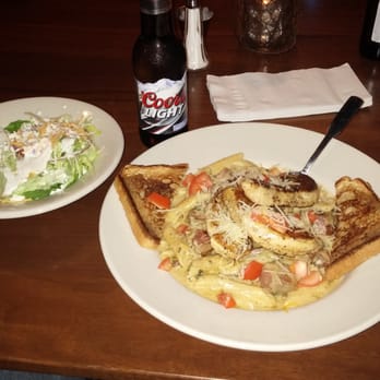 Warehouse 319 - Chicken pasta with collard green cream sauce - New American Near Me - Jasper, Alabama Warehouse 319 - Chicken pasta with collard green cream sauce - New American Near Me - Jasper, Alabama